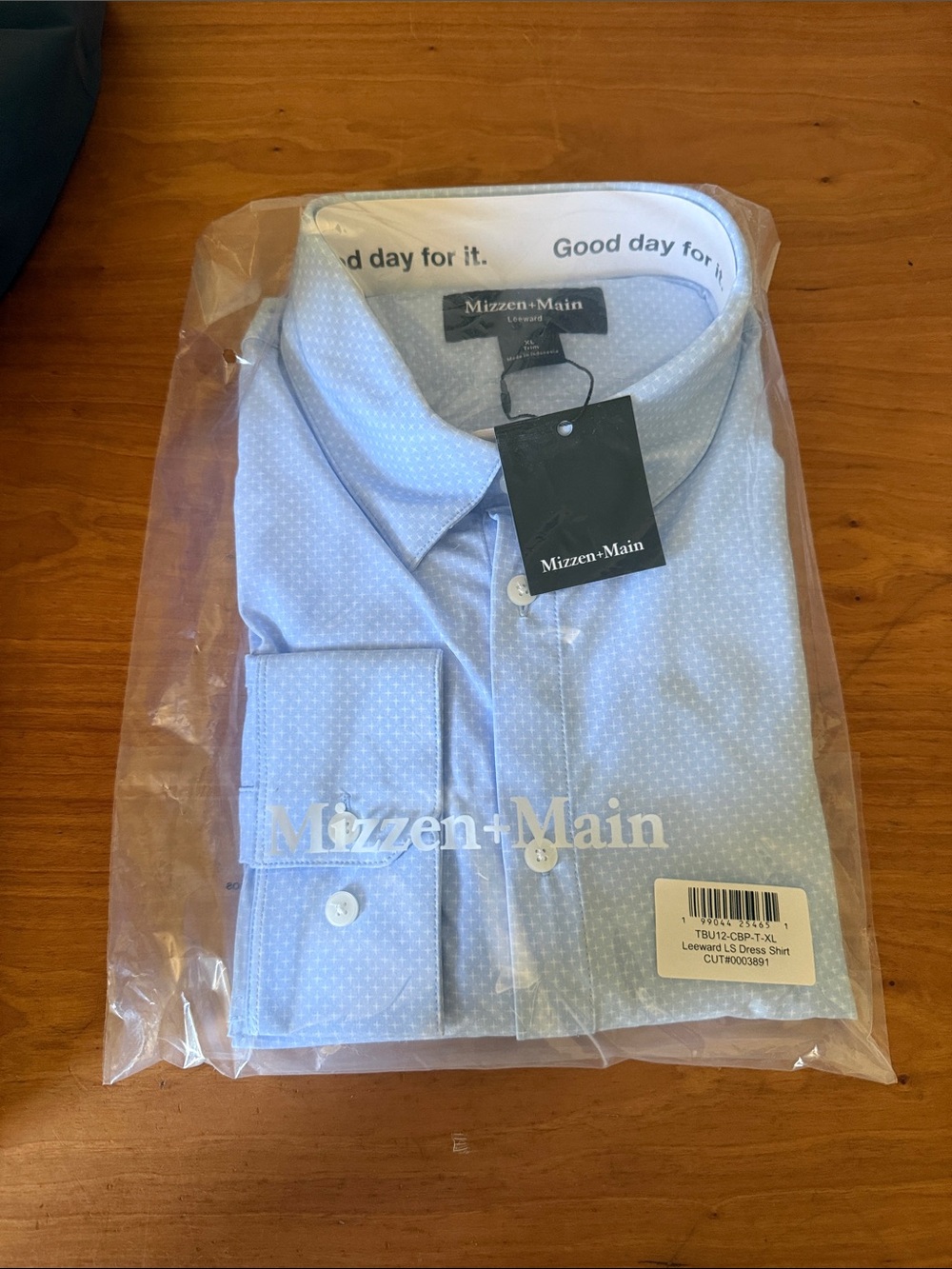 Mizzen+Main “Leeward” Light Blue Microdot Dress Shirt